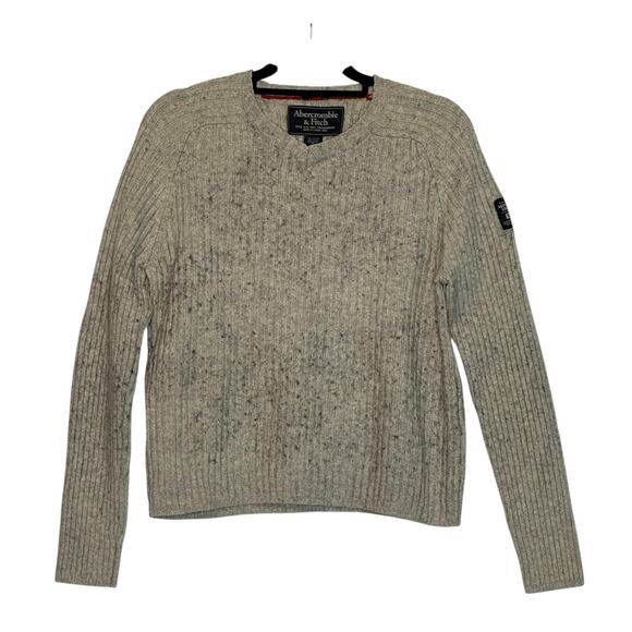 Abercrombie & Fitch Long Sleeves V Neck Muscle Sweater size Medium - Picture 6 of 8